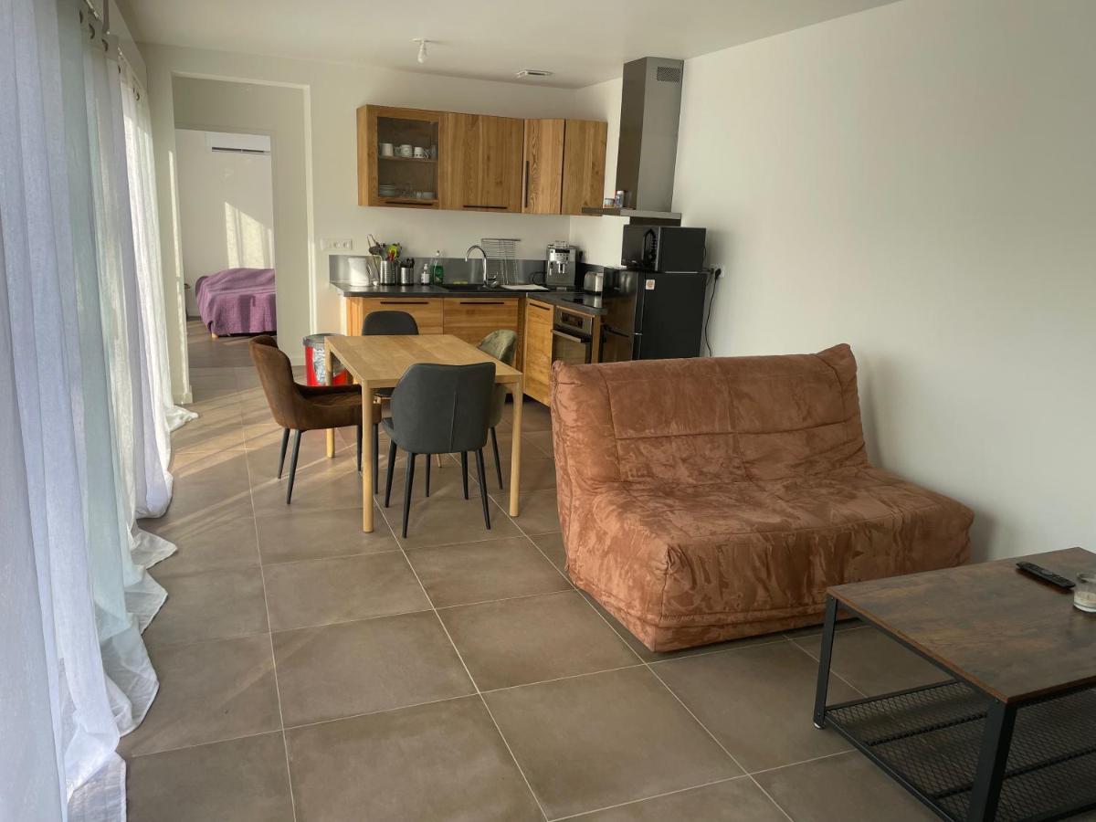 Maison La Capucine Sur Quai De Seine, Wifi, Machine A Laver, Parking Prive Gratuit 버넌 외부 사진