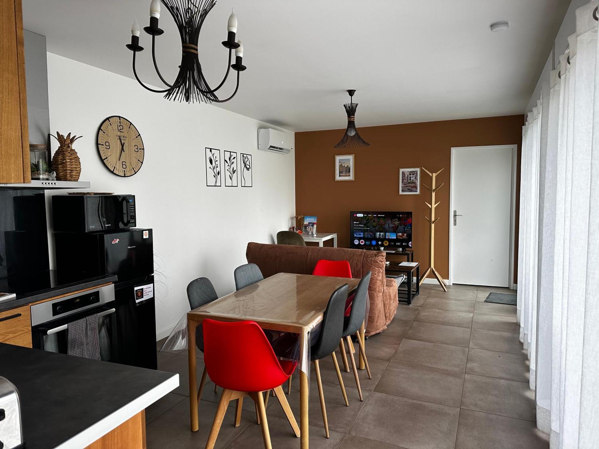 Maison La Capucine Sur Quai De Seine, Wifi, Machine A Laver, Parking Prive Gratuit 버넌 외부 사진